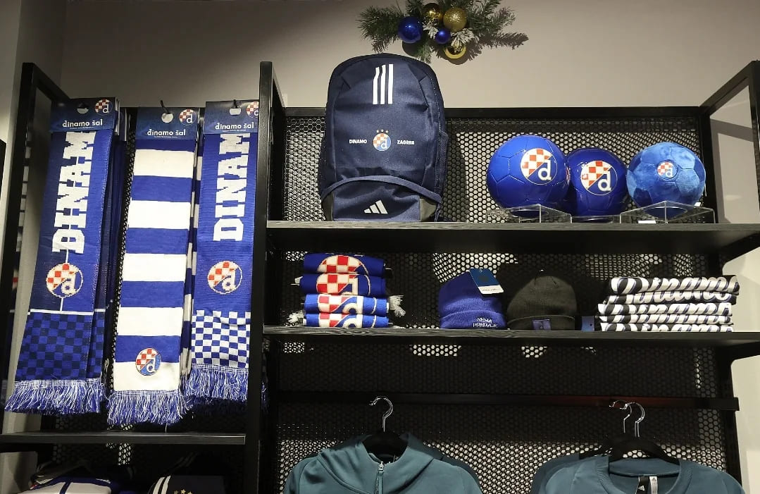 gnk dinamo zagreb fan shop cadeaux souvenirs (2)