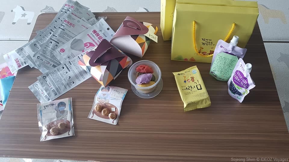 cadeaux et gateaux de chuseok offerts à l'école en corée