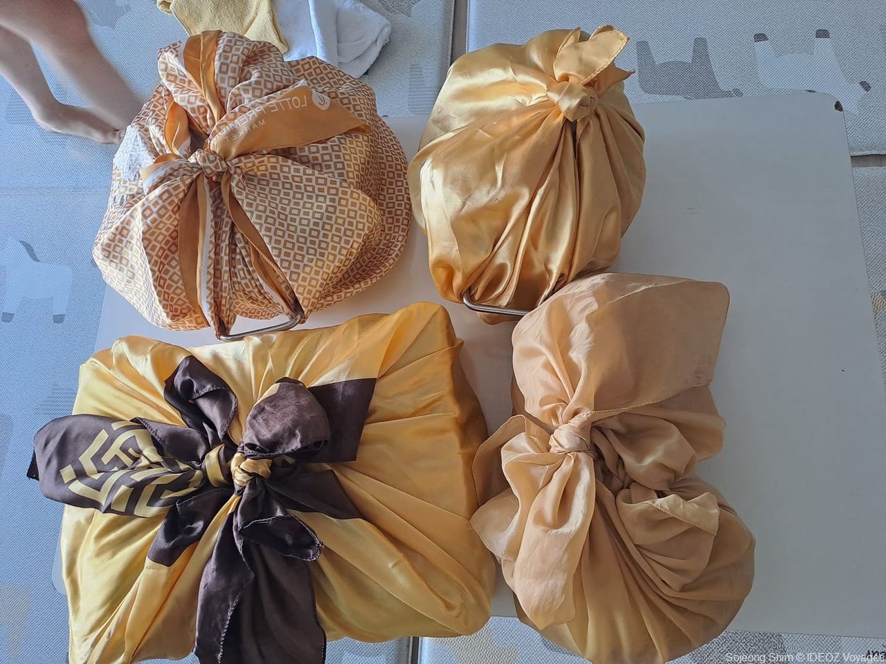 paquets cadeaux avec enveloppement traditionnel en corée (1)