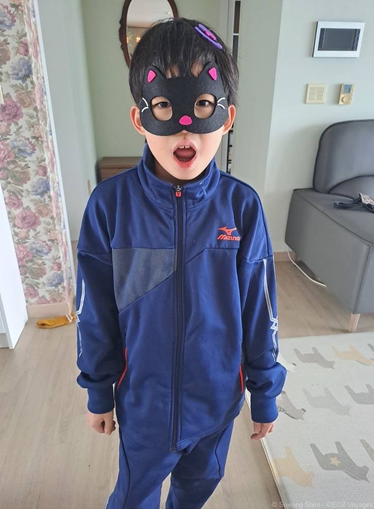 petit ourson enfant déguisé pour halloween en corée du sud (1)