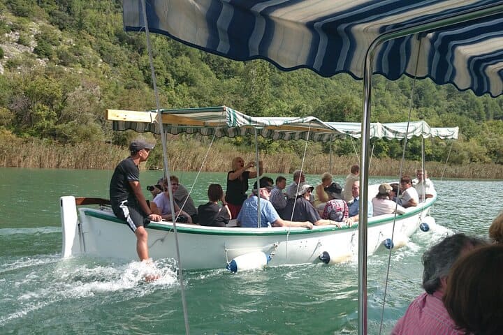 balade en bateau sur la riviere cetina (1)