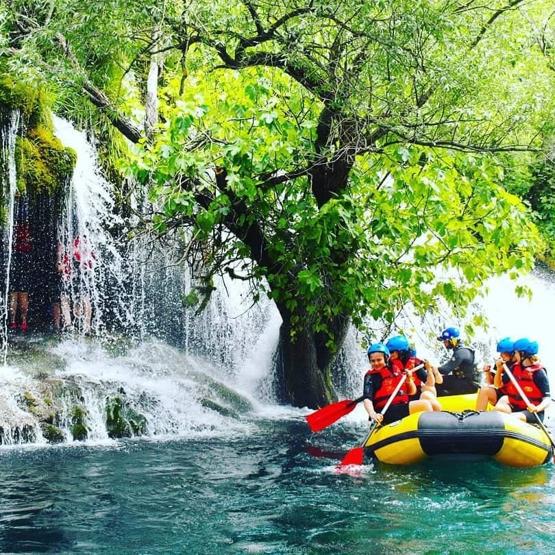balade en rafting sur la cetina avec heike et neno (1)