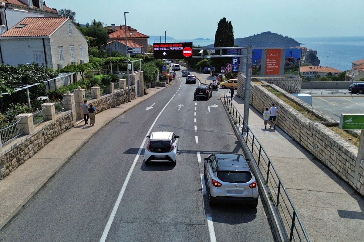 entrée dans la zone de circulation régulée à dubrovnik (1)