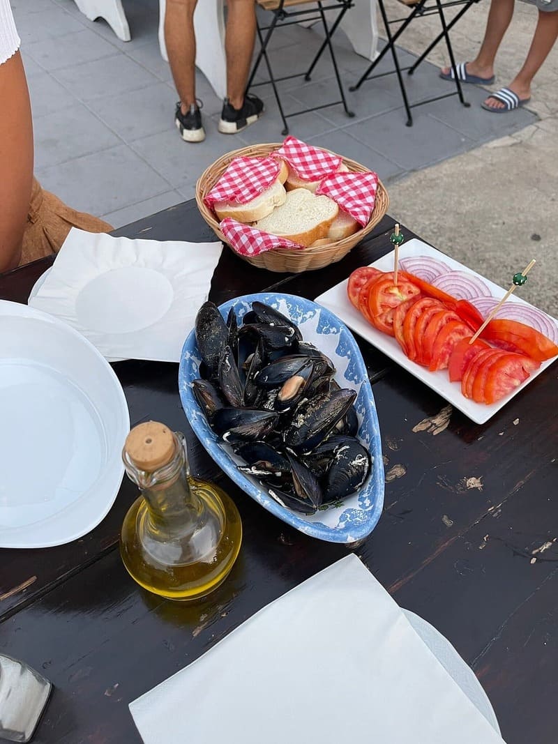 repas moules konoba loza pakostane (1)