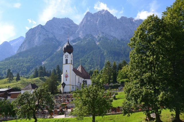 église et montagne du allgau (1)