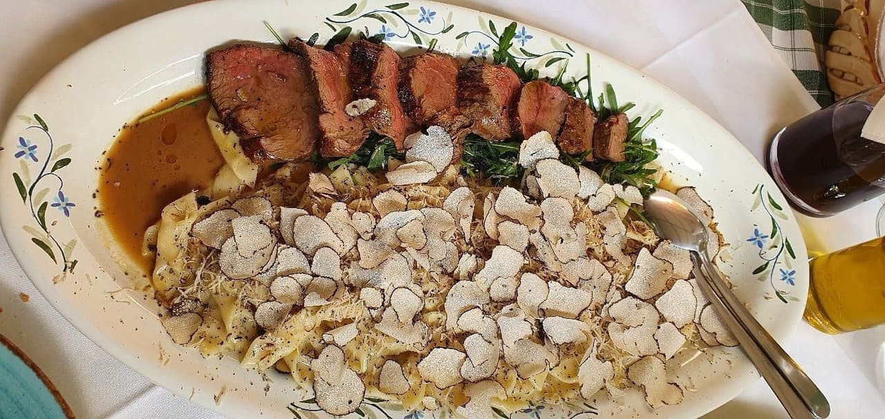 konoba vhr buzet (1) konoba vhr buzet (1)