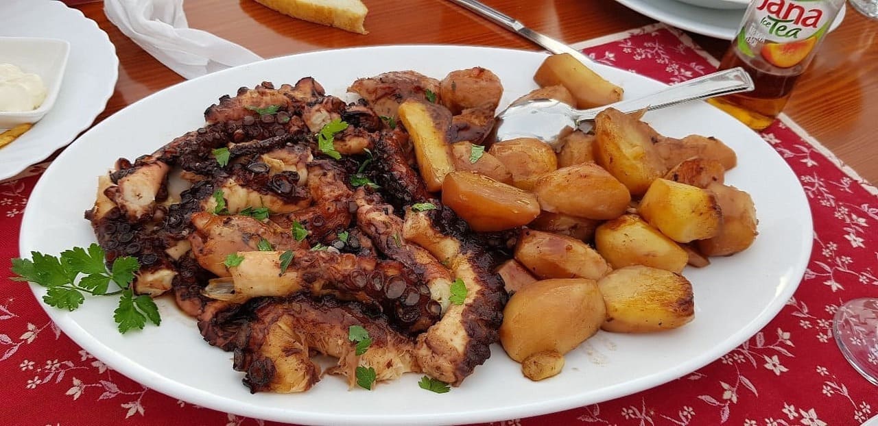peka poulpe konoba argola podstrana (1)