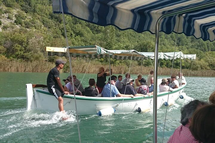 balade en bateau sur la riviere cetina omis (1)