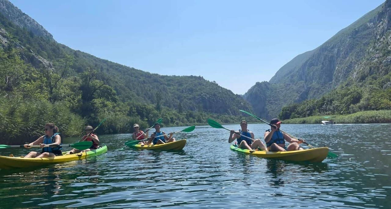 balade en kayak sur la cetina omis