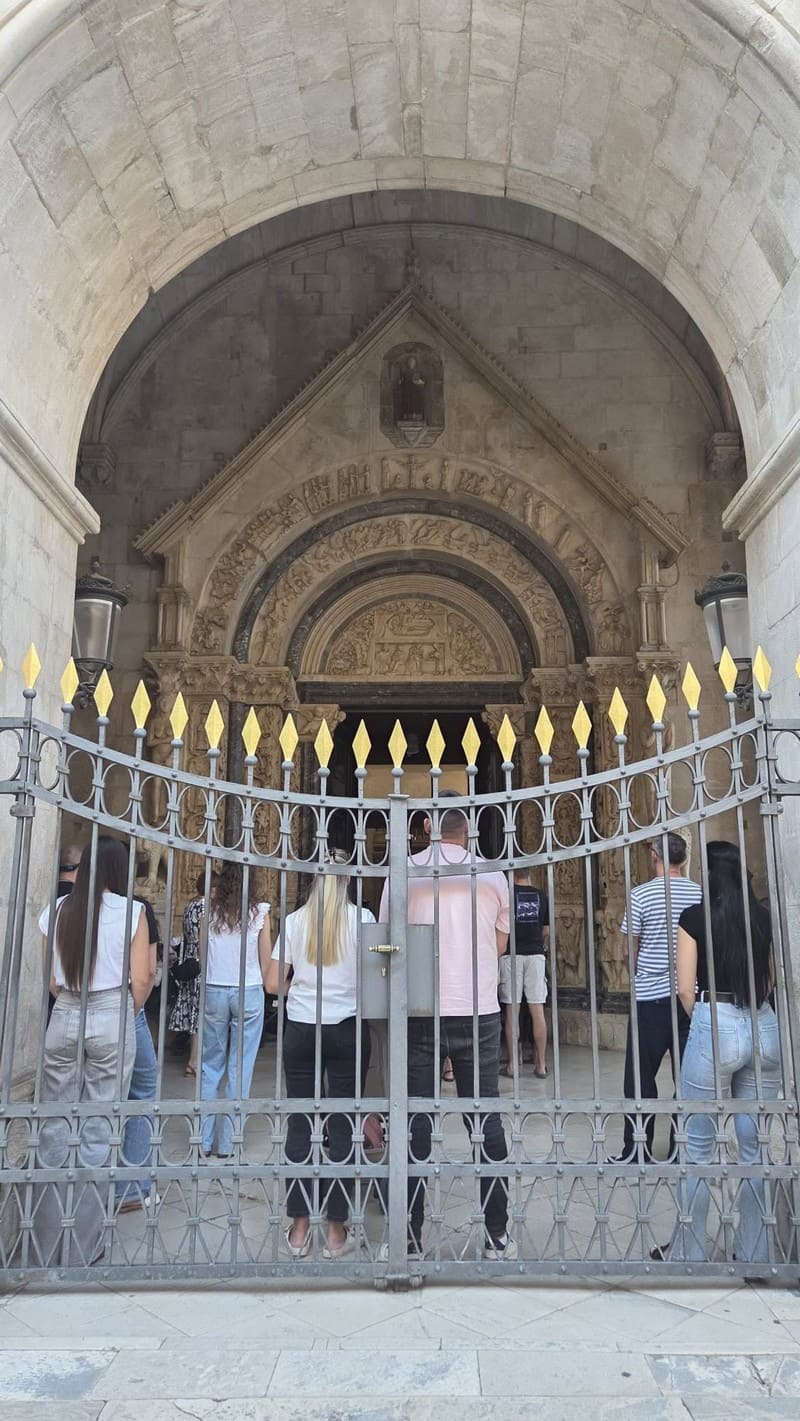entrée cathedrale trogir