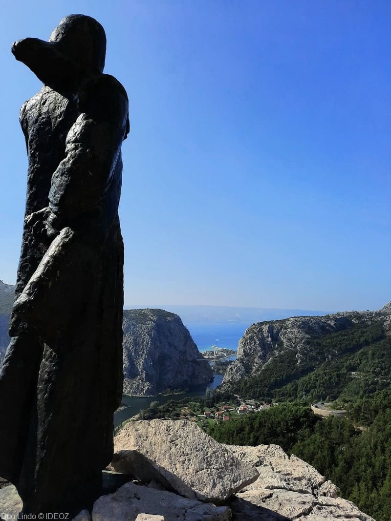 omis statue de mila gojsalic (1)