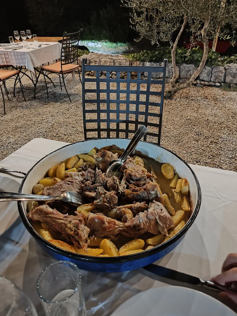 peka de viandes gruda koraceva kuca