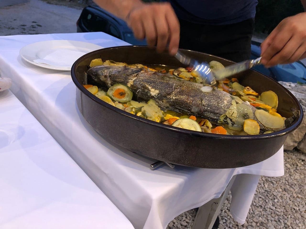 poisson en cuisson lente koraceva kuca (1)