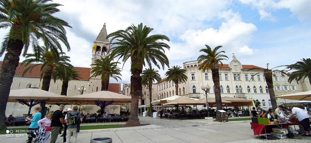 trogir place riva