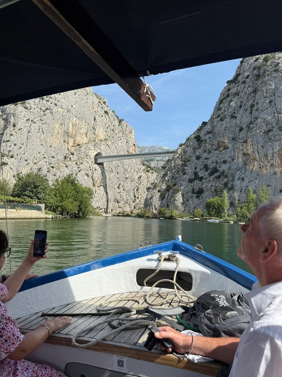 vue du pont d'omis depuis la cetina (2)