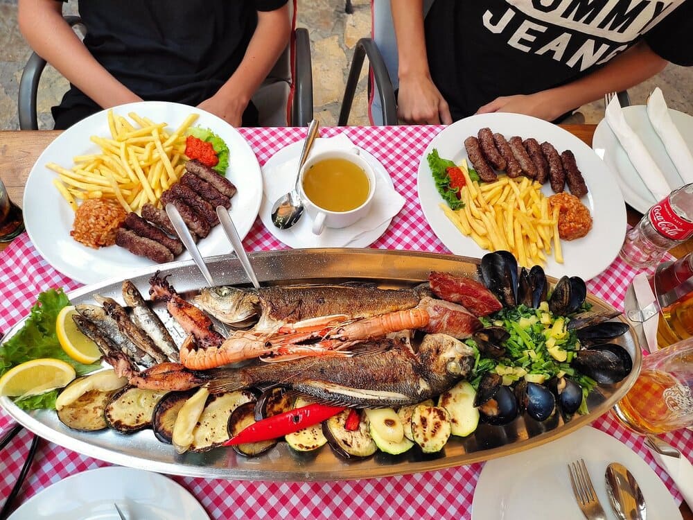 konoba fortin cevapcici et mix grill poissons (1)