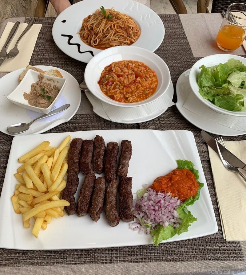 konoba toma trogir cevapcici et spaghetti (1)