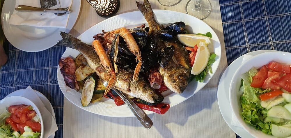mix grill de poissons et fruits de mer konoba poon pijat trogir (1)