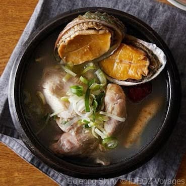 samgyetang poule au pot coréenne