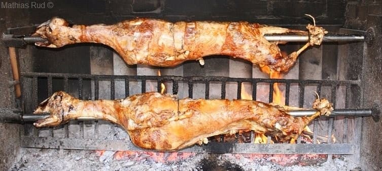 janjetina agneau à la broche konoba perlica klis (1)