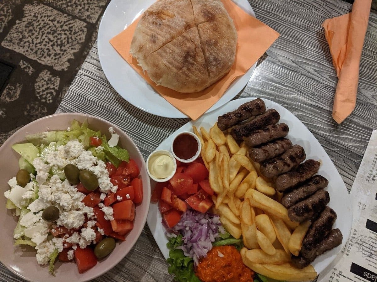presa dubrovnik cevapi salade sopska