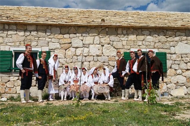 dalmatiland etnotourisme ferme traditionnelle dalmate près de drnis