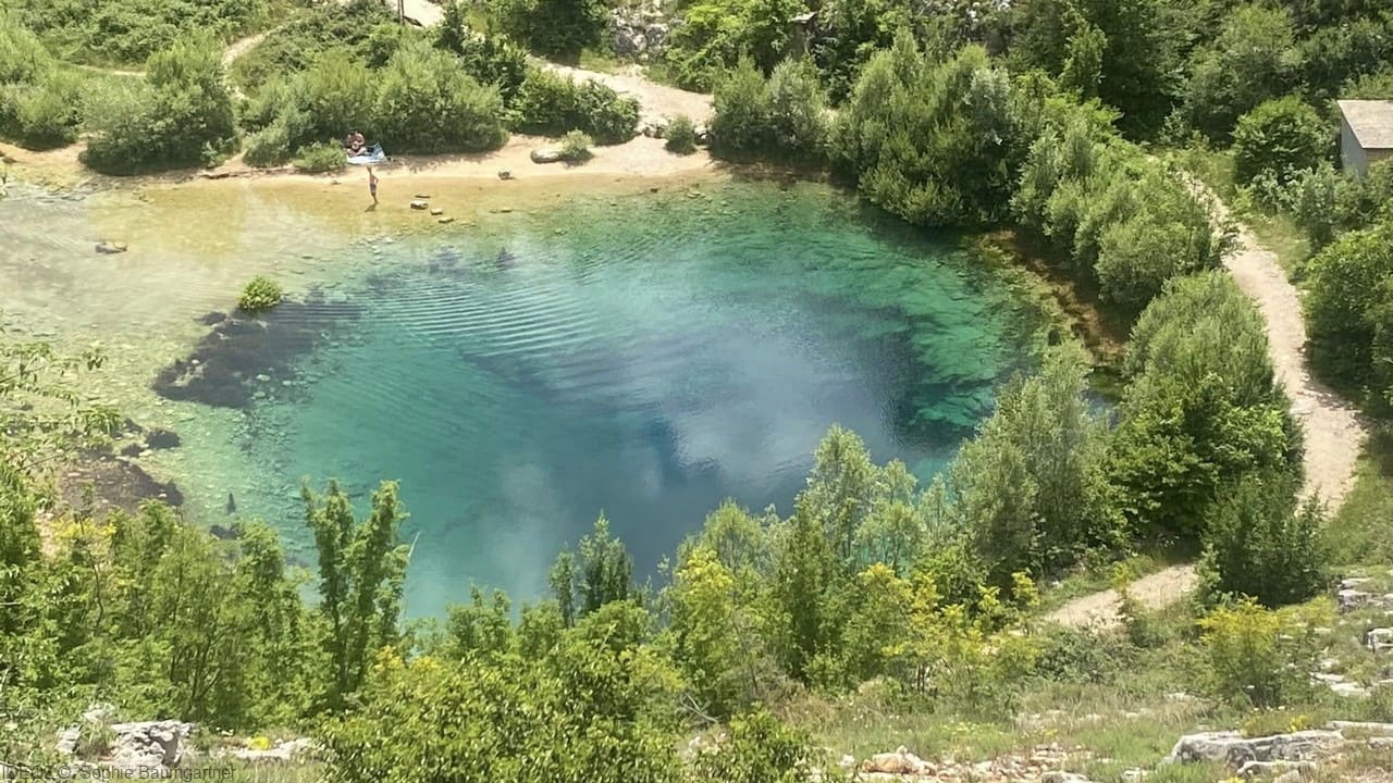 panorama sur la source de cetina