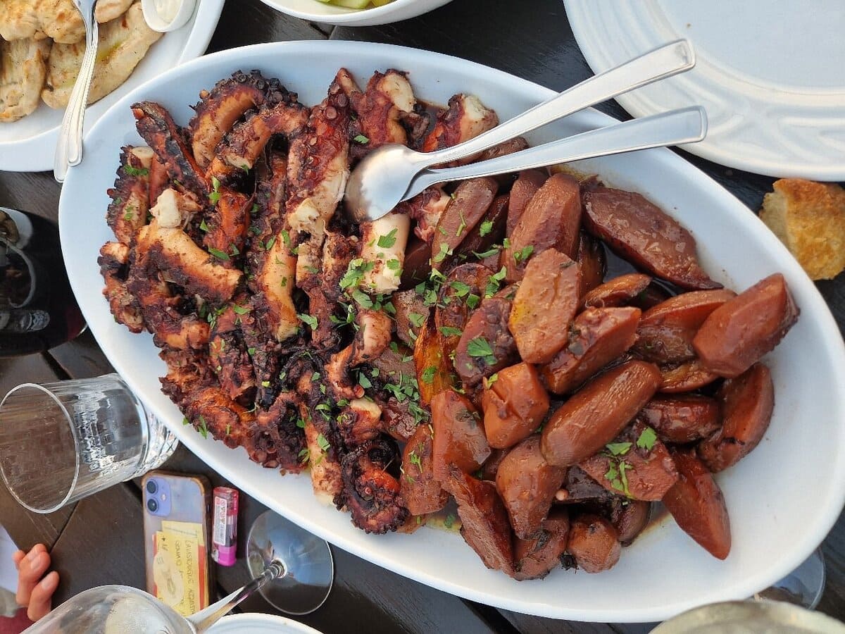 plat de peka de poulpe konoba argola podstrana