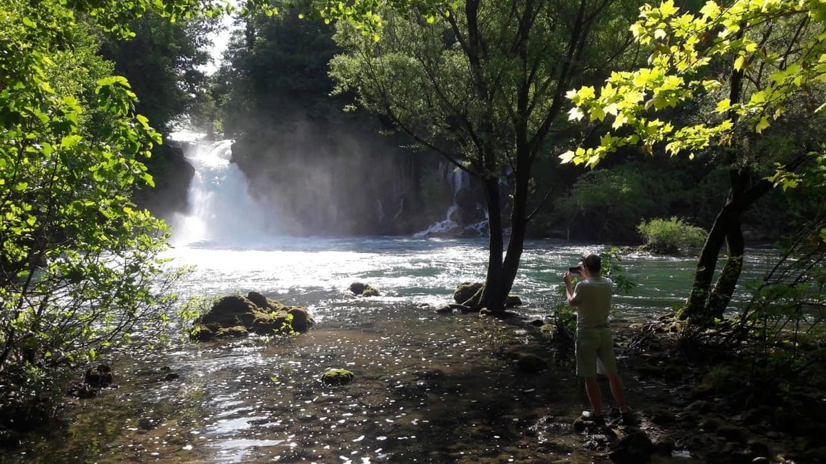 sentier de marasovine cascade de bilusica buk