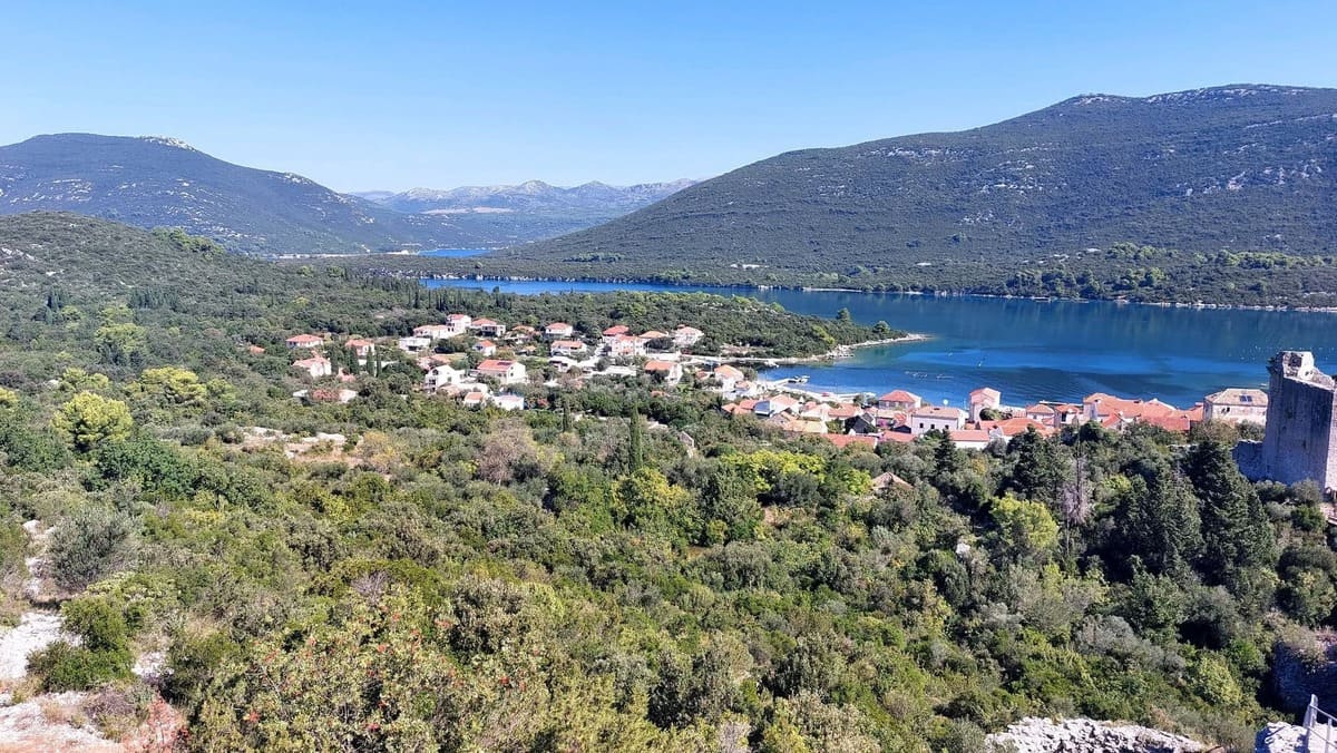 vue des environs de ston presqu'ile de peljesac (1)