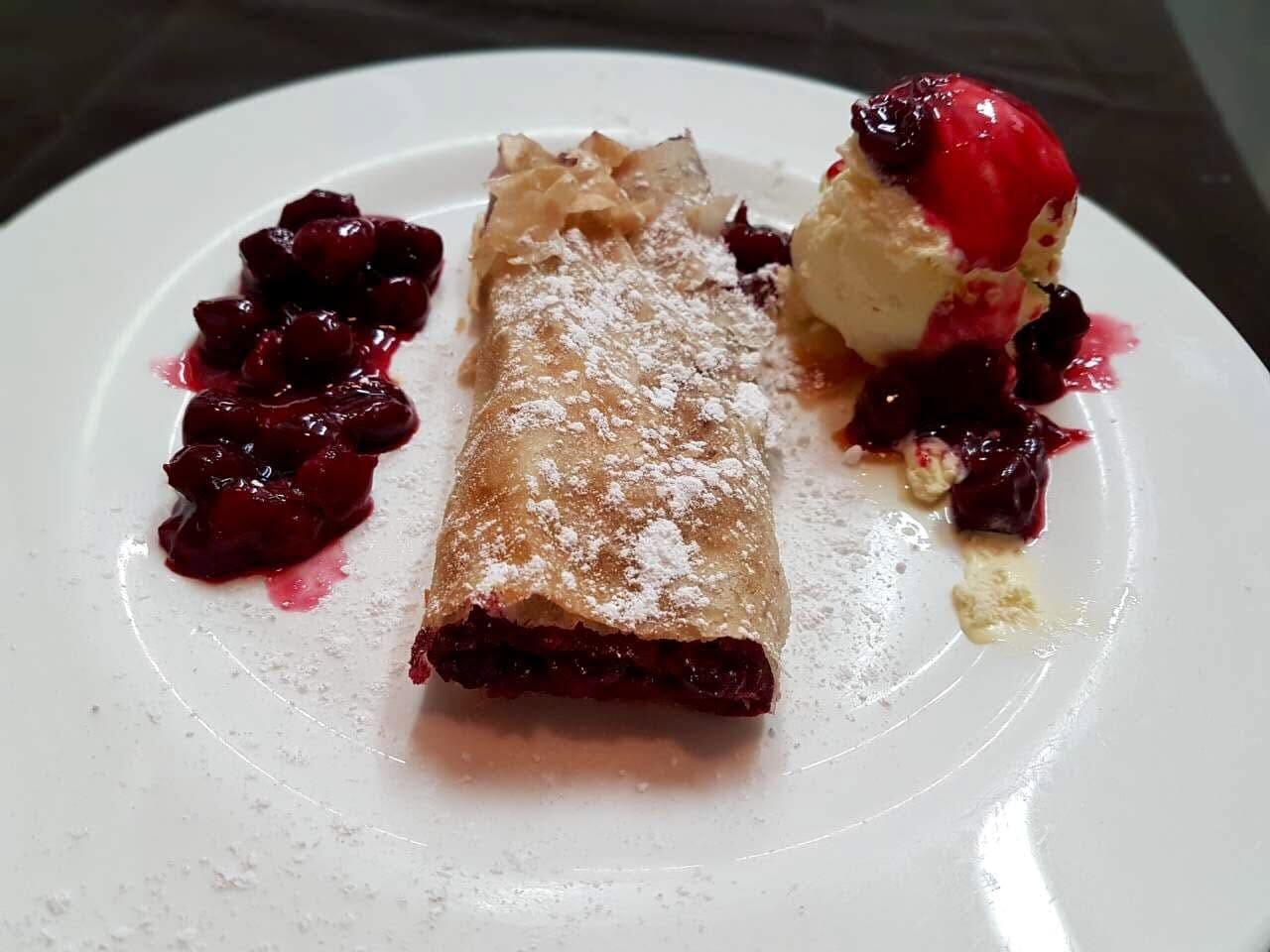 pri zvoncu strudla strudel croate aux griottes