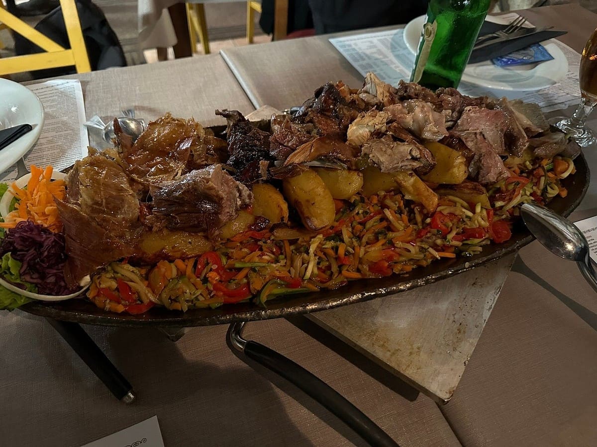 bistro vila velebita plat peka viandes légumes