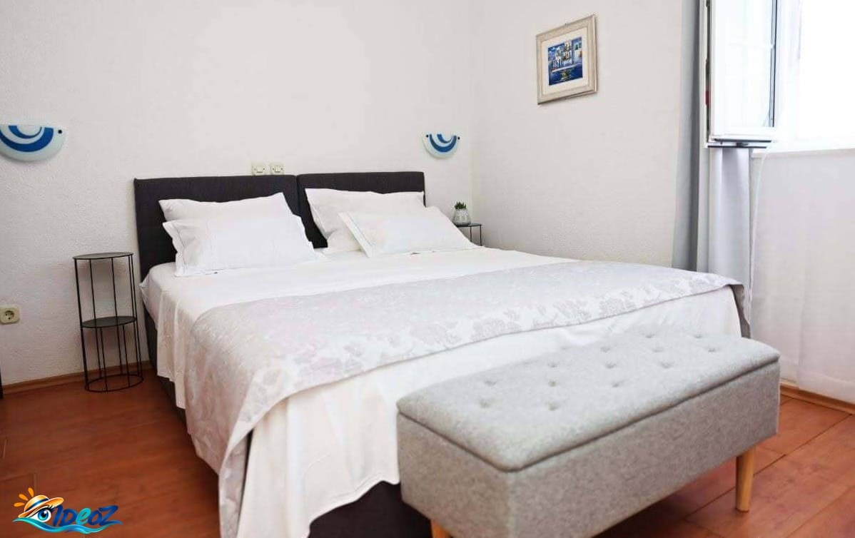 chambre appartement janice pakostane
