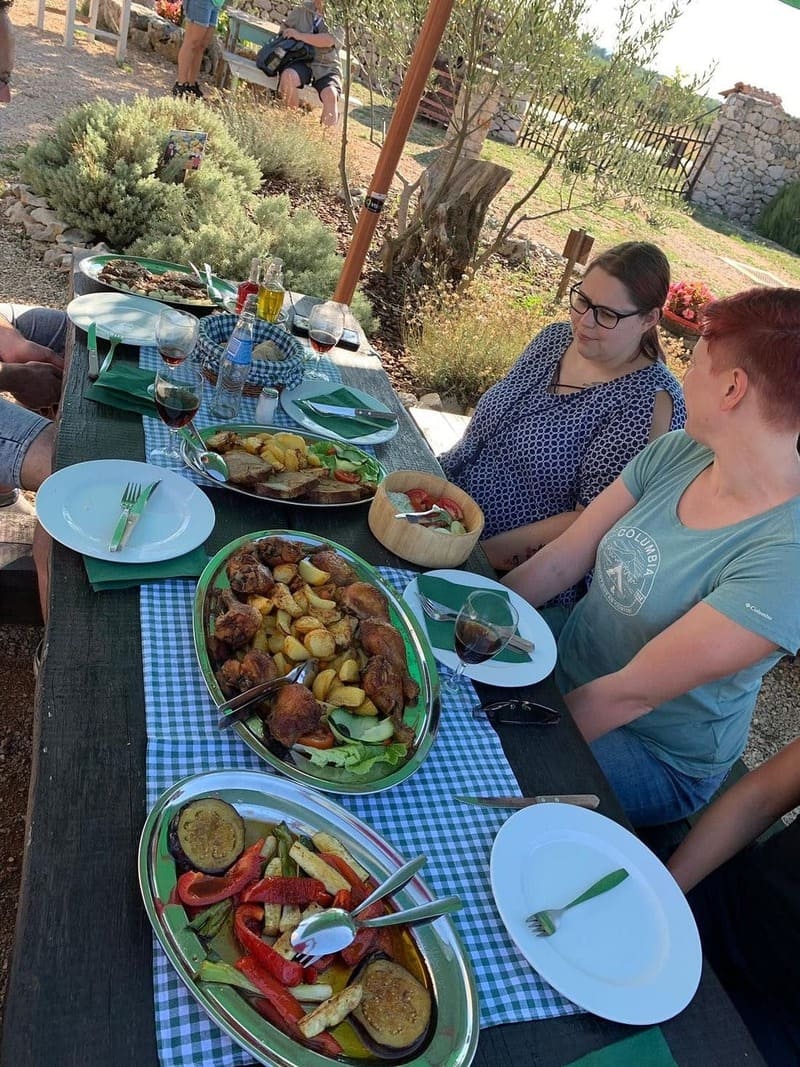 etnoland dalmati repas peka