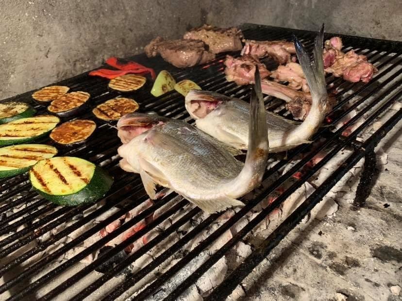 konoba belin grillades viandes et poissons