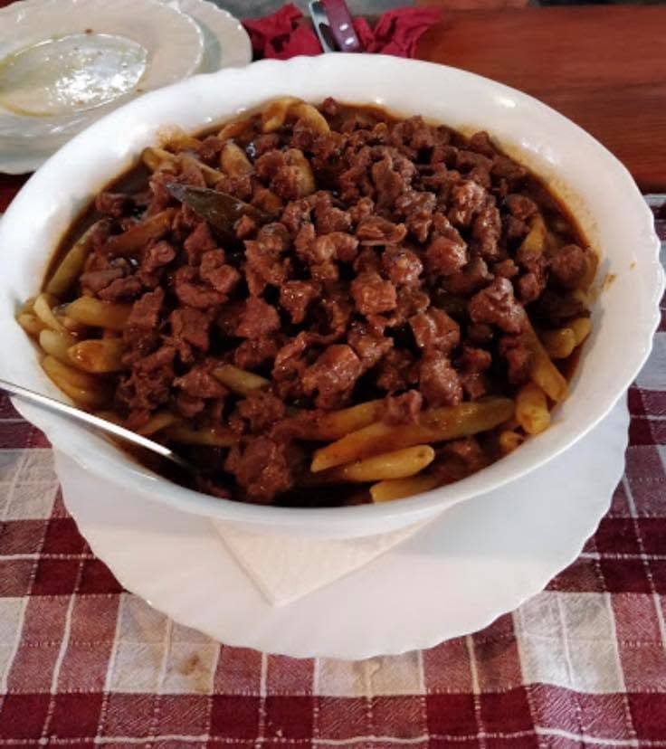 makaruni sug korcula macaroni au ragout de viande