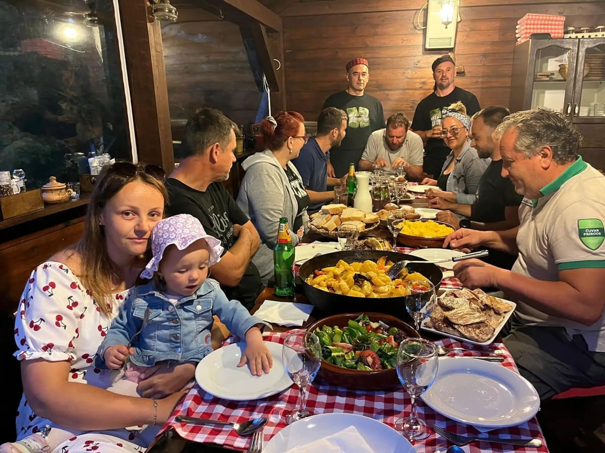 repas chez lidija spehar atelier culinaire peka