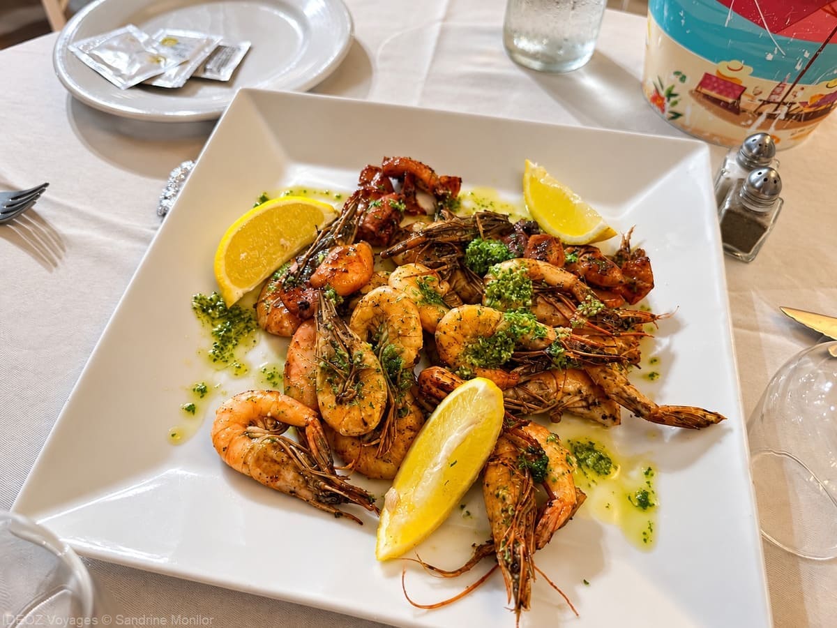 tapas petites crevettes en persillade le lamparo port la nouvelle