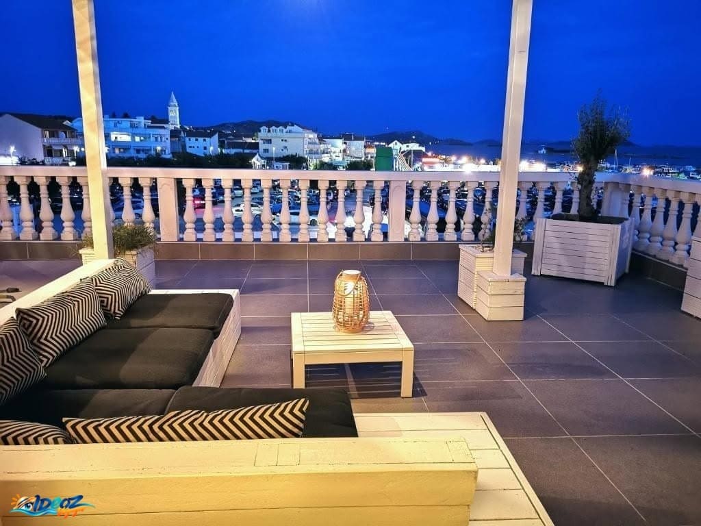 terrasse penthouse justina villa lena pakostane