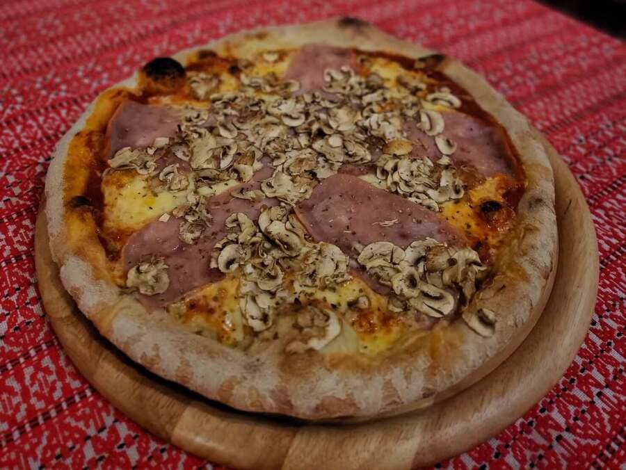 pizza au prsut champignons inspiration balkanique