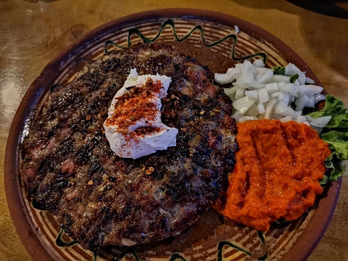 makedonska kuca pljekavica (1)