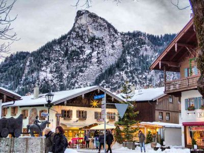 Oberammergau à Noël sous la neige